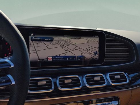 New 2026 Mercedes-Benz GLS 450 4MATIC image 33