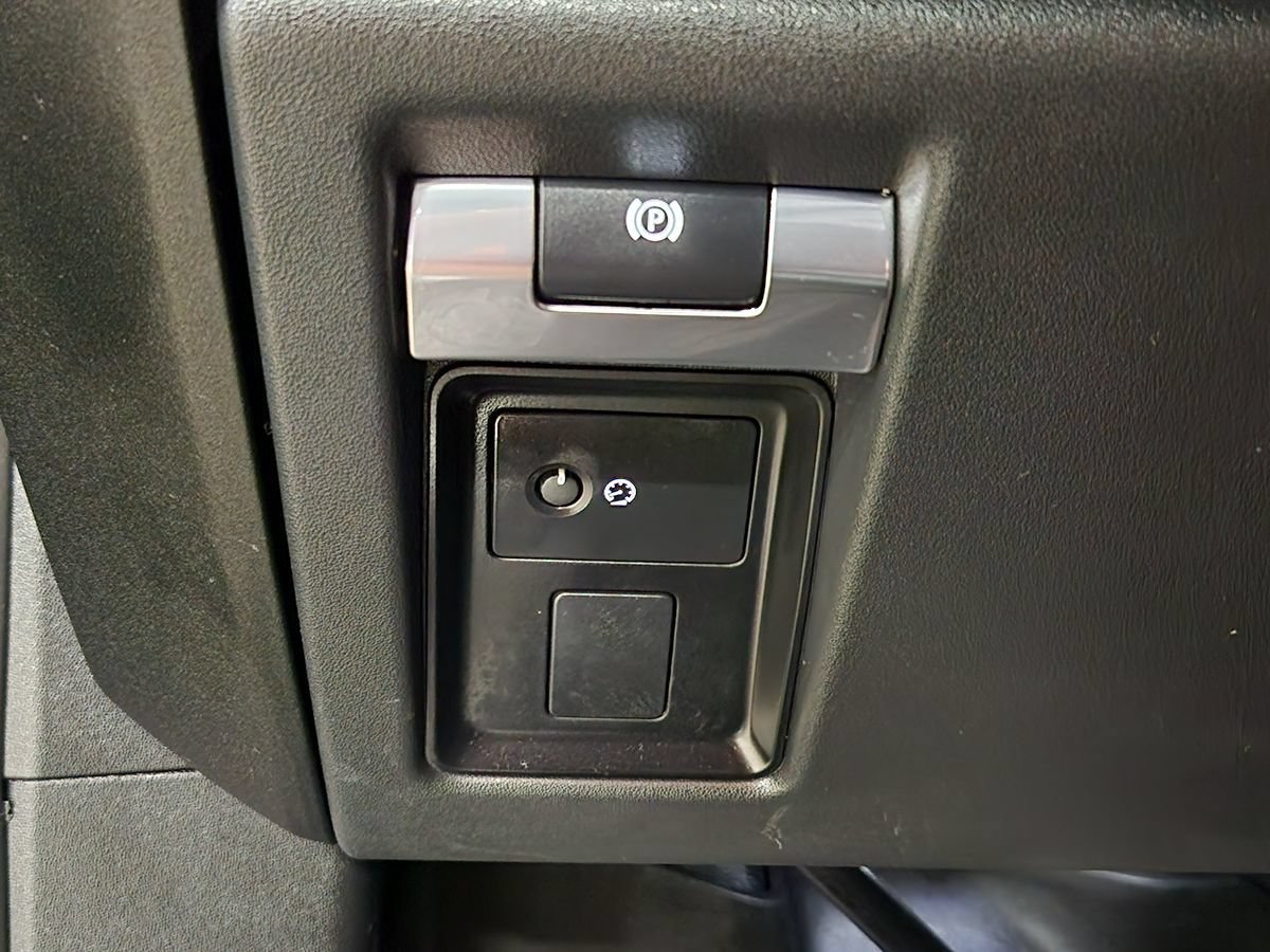 Used 2022 Land Rover Defender 110 V8 AWD/4WD image 62