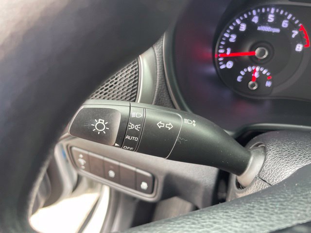 Used 2020 Kia Soul LX FWD image 28