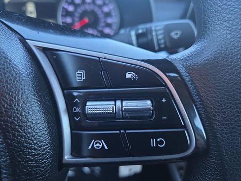 Used 2023 Kia Forte LXS image 21