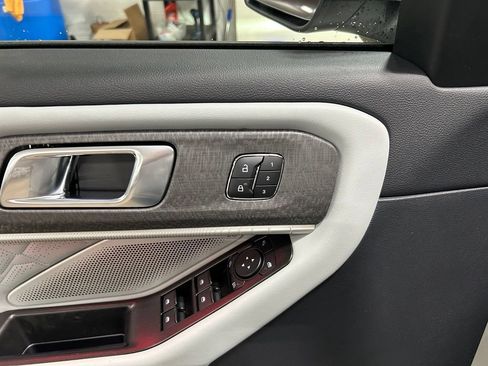 New 2027 Ford Explorer Platinum AWD/4WD image 15