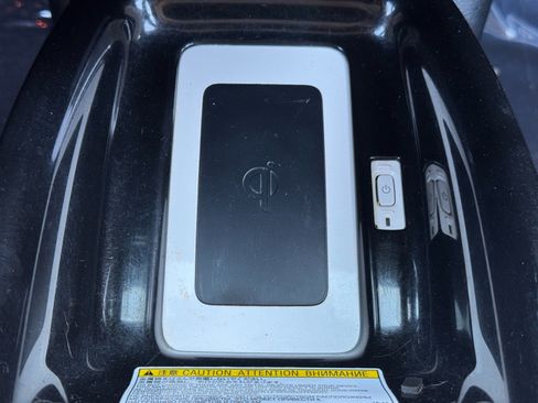 Used 2017 Toyota Prius Three Touring w/ Carpet Mat Package FWD image 26
