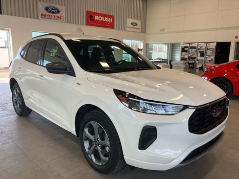 Used 2024 Ford Escape ST-Line w/ Tech Pack #1 image 3