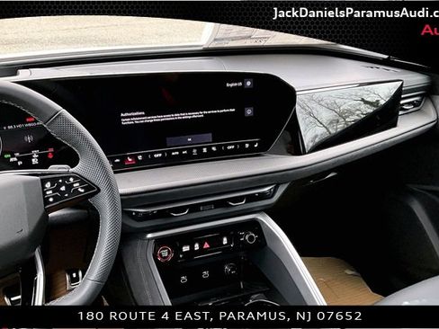 New 2025 Audi SQ5 Premium Plus image 7