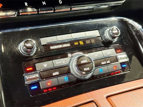 Used 2022 Lincoln Navigator L Reserve image 18