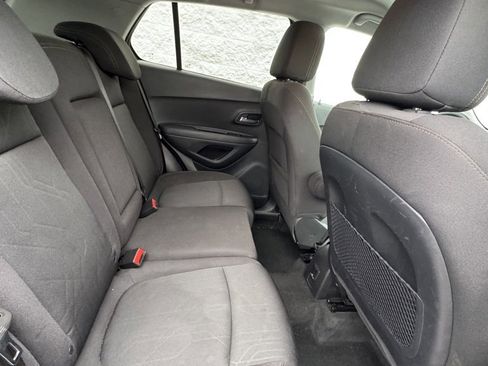 Used 2017 Chevrolet Trax LT image 11