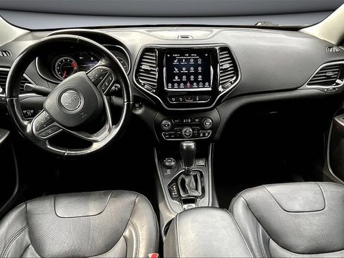 Used 2021 Jeep Cherokee Limited image 7