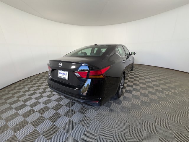 Used 2025 Nissan Altima 2.5 SV FWD image 4