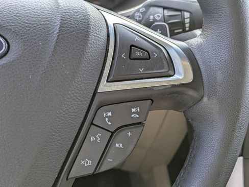 Used 2018 Ford Edge Titanium w/ Equipment Group 301A AWD/4WD image 21