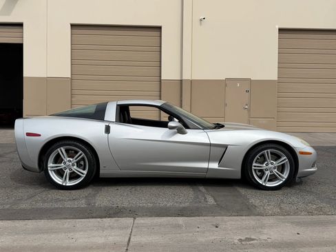Used 2008 Chevrolet Corvette Coupe RWD image 10