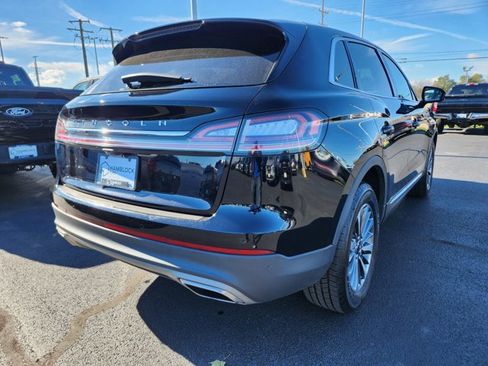 Used 2021 Lincoln Nautilus Standard w/ Equipment Group 101A image 43