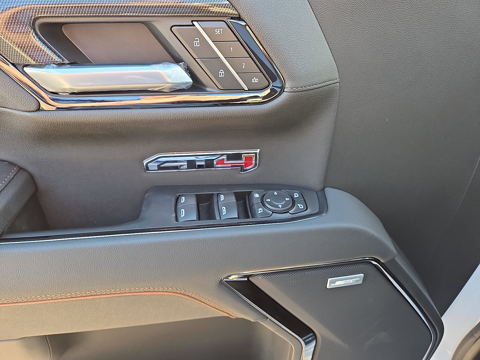 New 2026 GMC Sierra 1500 AT4 w/ AT4 Premium Package AWD/4WD image 12