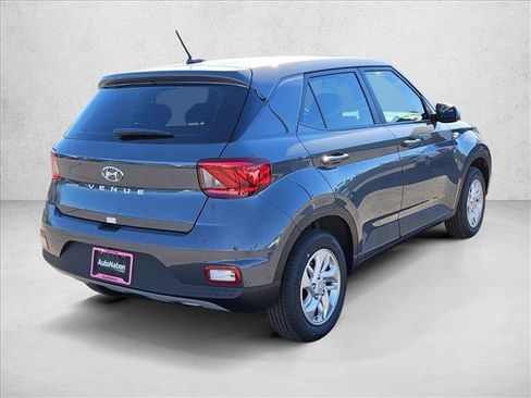 New 2026 Hyundai Venue SE FWD image 5