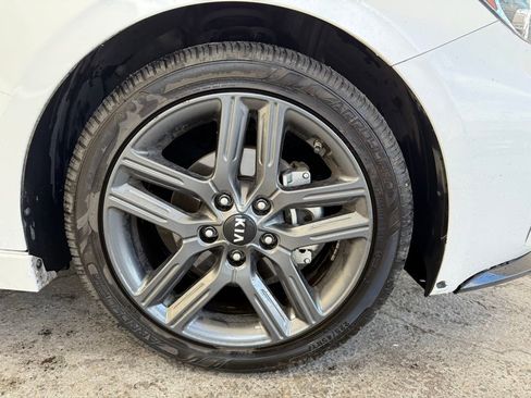 Used 2021 Kia Forte GT-Line FWD image 11