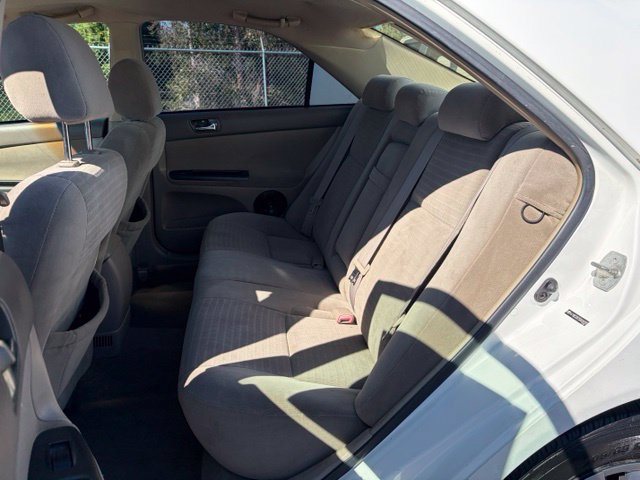 Used 2005 Toyota Camry LE FWD image 15