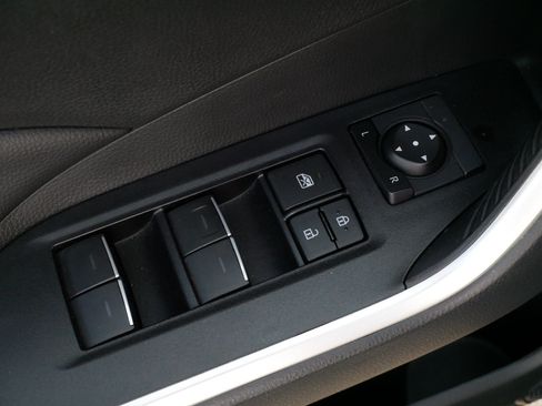 Certified 2025 Toyota RAV4 XLE AWD/4WD image 19