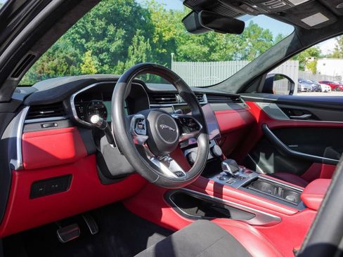 Used 2022 Jaguar F-PACE SVR AWD/4WD image 9
