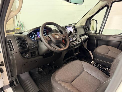 Used 2024 RAM ProMaster 2500 w/ Safety Group FWD image 10