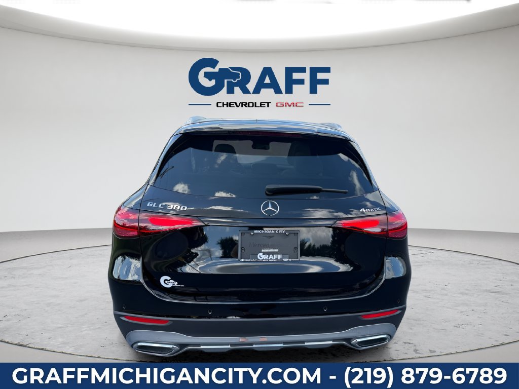 Used 2024 Mercedes-Benz GLC 300 4MATIC image 6