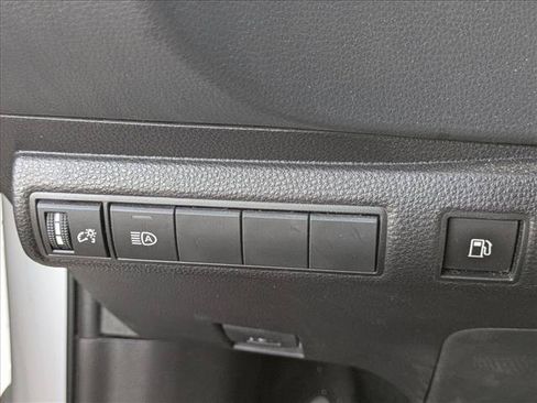 Used 2023 Toyota Corolla LE FWD image 12