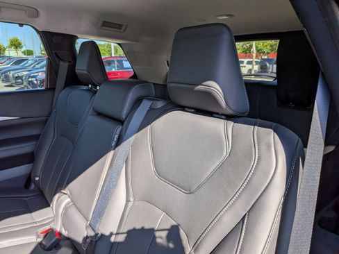 Used 2026 INFINITI QX60 Luxe w/ Cargo Package FWD image 32