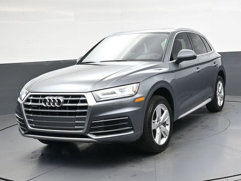 Used 2018 Audi Q5 2.0T Premium Plus w/ Premium Plus Package AWD/4WD image 8