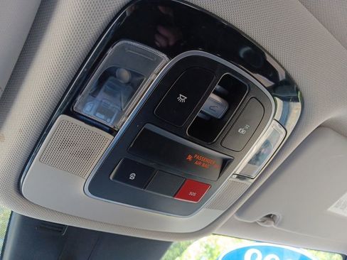 Used 2022 Hyundai Tucson Limited w/ Cargo Package image 24