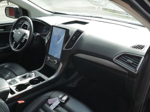 Certified 2024 Ford Edge SEL w/ Convenience Package image 28