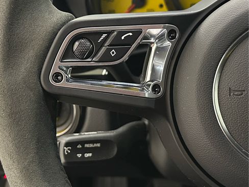 Used 2021 Porsche 718 Cayman image 17