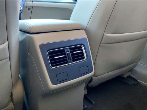 Used 2016 Acura RDX Tech/AcuraWatch Plus Pkg image 35