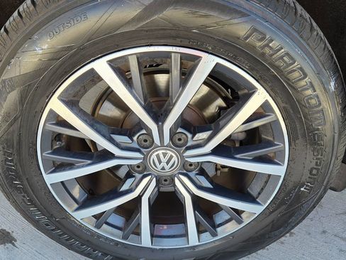 Used 2019 Volkswagen Tiguan SE FWD image 10
