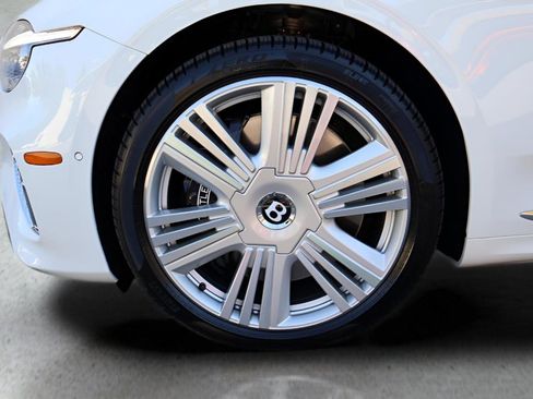 New 2026 Bentley Continental GTC AWD/4WD image 6