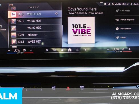 Used 2025 BMW 530i w/ Premium Package image 36