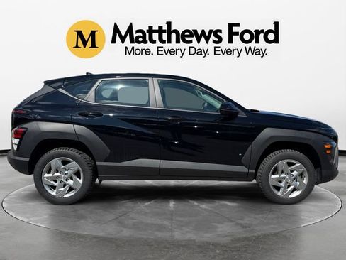 Used 2025 Hyundai Kona SE AWD/4WD image 6