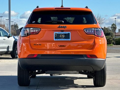 New 2026 Jeep Compass Latitude AWD/4WD image 5