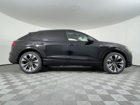 New 2025 Audi Q8 Prestige image 11