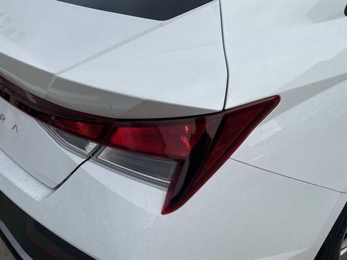 New 2026 Hyundai Elantra SE FWD image 6