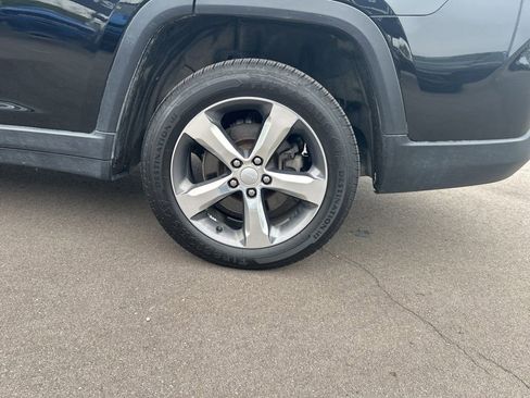 Used 2021 Jeep Grand Cherokee L Limited w/ Luxury Tech Group II AWD/4WD image 9