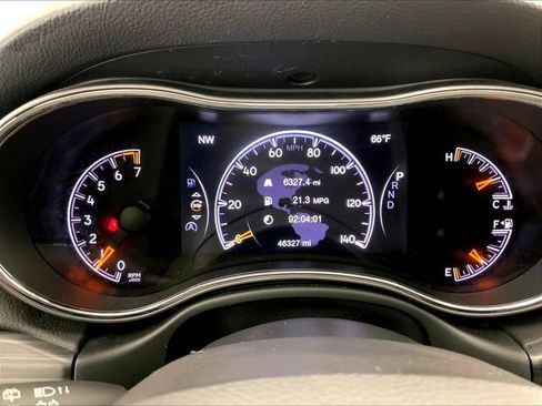 Used 2020 Jeep Grand Cherokee Altitude AWD/4WD image 23