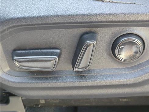 Used 2023 Toyota Tundra Limited image 12