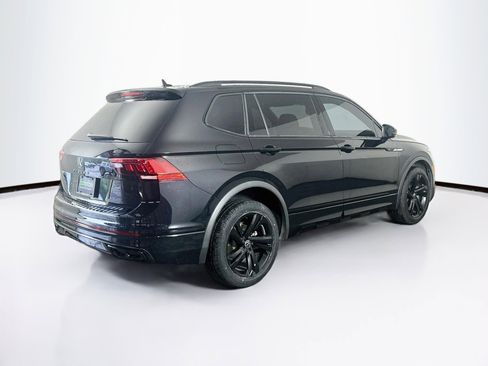 Used 2023 Volkswagen Tiguan SE R-Line FWD image 9