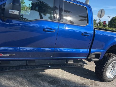 Used 2026 Ford F250 Lariat w/ Black Appearance Package image 6