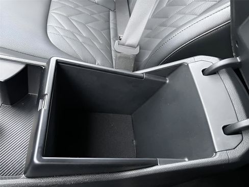 Used 2025 Kia Sportage X-Line image 31