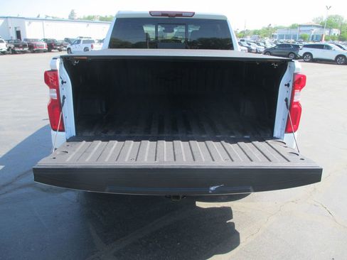 Used 2025 Chevrolet Silverado 1500 LTZ w/ LTZ Premium Package AWD/4WD image 8