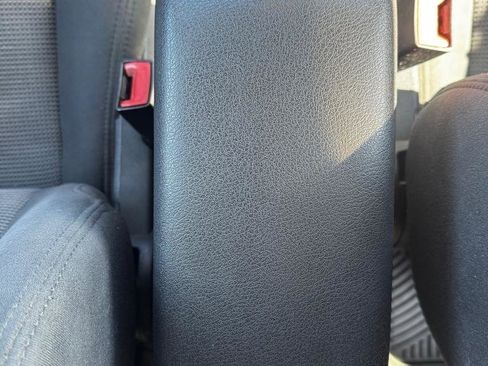 Used 2017 Jeep Patriot Latitude image 22