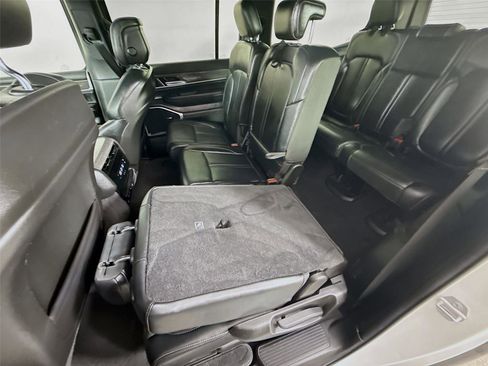 Used 2022 Jeep Wagoneer Series II image 19