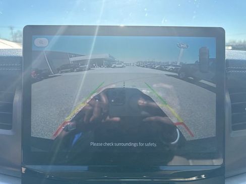 Certified 2022 Ford Expedition XLT image 19