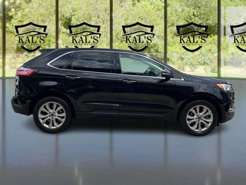 Used 2022 Ford Edge Titanium AWD/4WD image 4