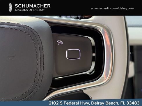 New 2026 Lincoln Navigator Premiere AWD/4WD image 22