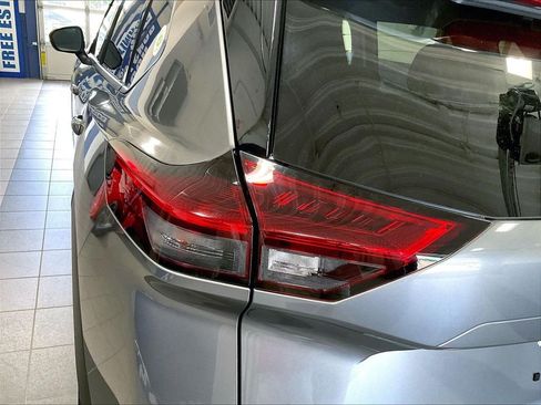 Used 2021 Nissan Rogue SV AWD/4WD image 33